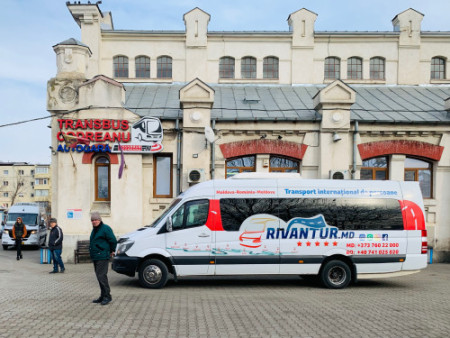 065 Arrive Iasi bus station